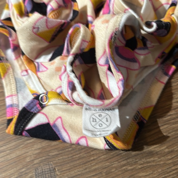 Humuhumunukunukuapua’a print onesie bodysuit - Elli-O-Hawaii 3-6 mo bamboo - Picture 2 of 3